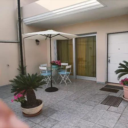 Guest house Sunny House Fourteen *