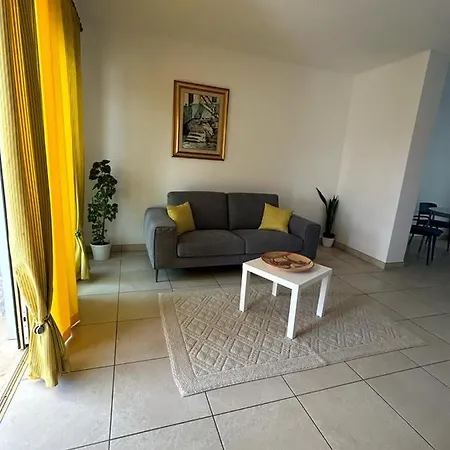 Sunny House Fourteen Guest house Assemini