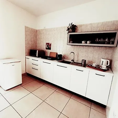 Sunny House Fourteen Guest house Assemini