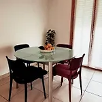 בית הארחה Sunny House Fourteen